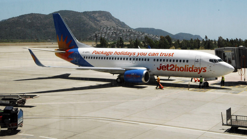 Dalaman uçağında olay çıkaran yolcuya 600 bin TL ceza!