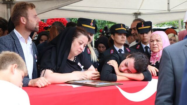 Şehit Binbaşı Akkuş'a veda