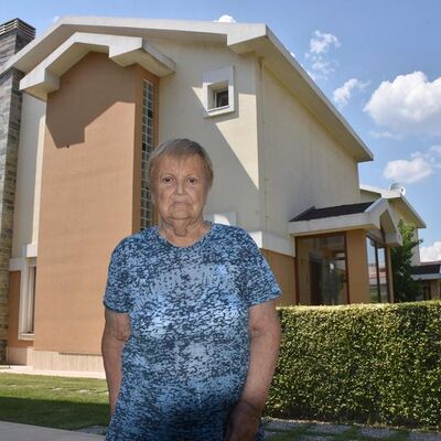 FETÖ ile korkuttukları kadına 5 milyonluk villasını sattırdılar