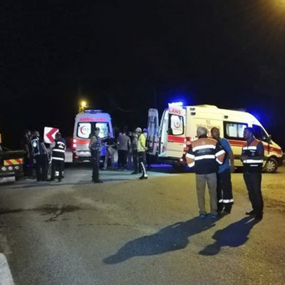 İstanbul'da feci kaza! 2 ölü, 3 yaralı