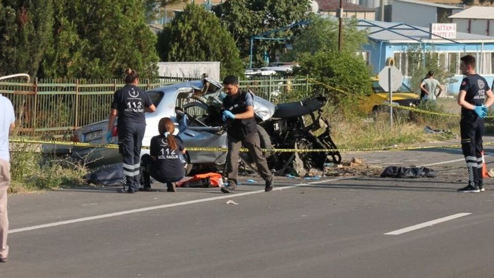 Edirne'de feci kaza! Ölü ve yaralılar var