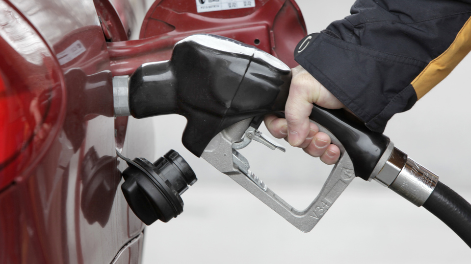 Benzinin ardından motorinde de indirim