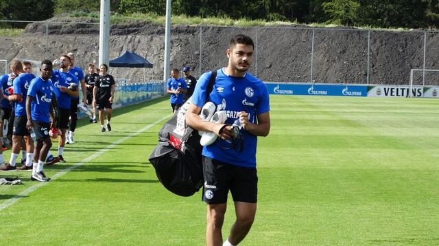 Ozan Kabak sezonun ilk maçında yok