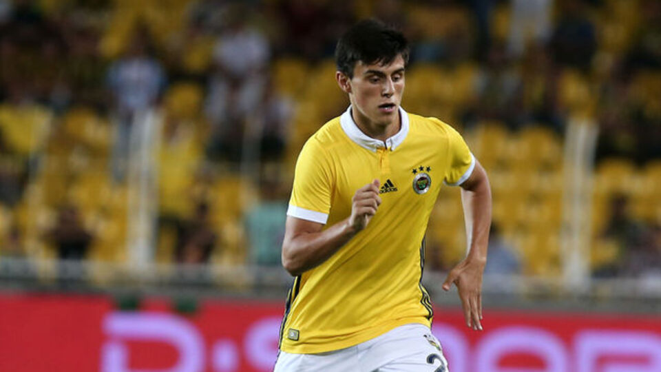 Eljif Elmas, yarın imzayı atıyor