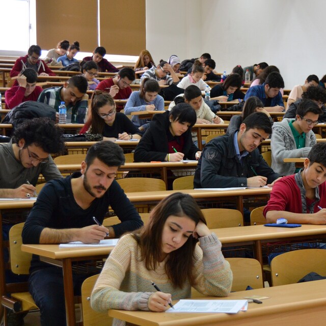 Uluslararası İlişkiler Bölümü taban puanı 2019!