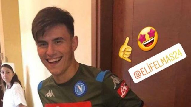Eljif Elmas formayı giydi!