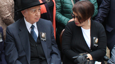 Sezen Aksu'nun babası taburcu oldu