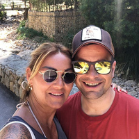 Pınar Altuğ'dan aşk pozu