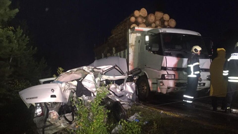 Karabük'te feci kaza! Ölü ve yaralılar var