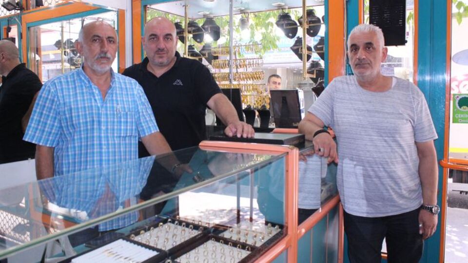 Kuyumcuyu ağır yaralayan soyguncu, "sahte dost" çıktı