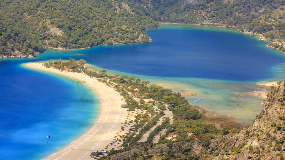 Vadileri, koyları, adalarıyla tatil cenneti!