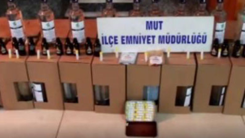 Mersin'de kaçak içki operasyonu: 2 gözaltı