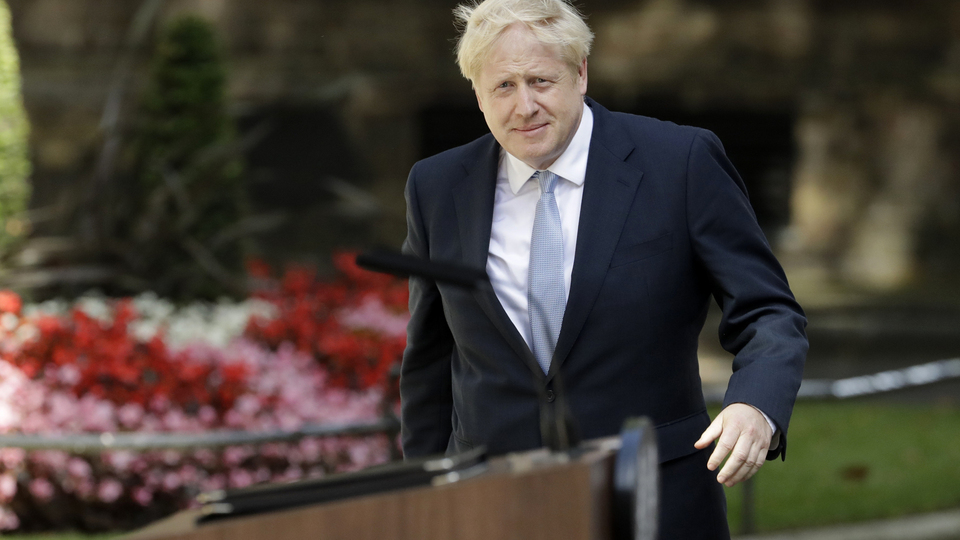 Boris Johnson kardeşini bakan yaptı!