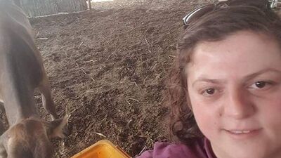 İneğe doğum yaptırdı kendisi öldü!