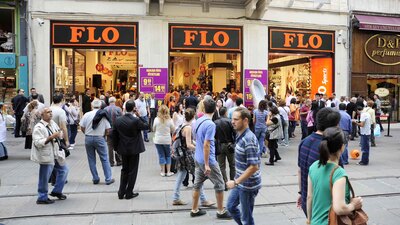 FLO'dan 2.1 milyar TL ciro