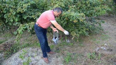 Çiftçiden ilginç yöntem!