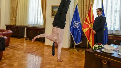 İsrailli diplomattan çok konuşulan hareket!