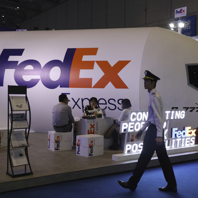 Kargo devi FedEx, Huawei'den özür diledi