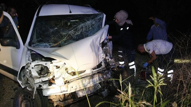 Bursa'da trafik kazası: 1 ölü, 2 yaralı