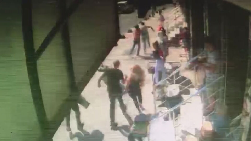 Topuklu ayakkabı ile tacizciyi 1 km kovaladı!