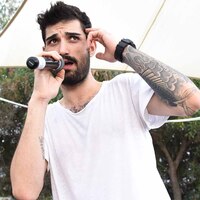 Taburcu olur olmaz sahnelere döndü