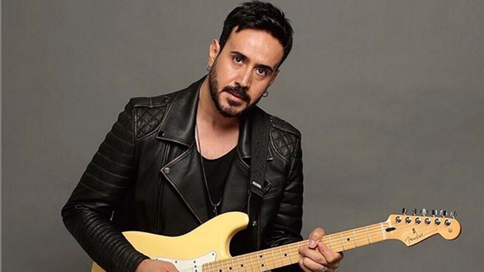 Sezer'den "Hadi Sor"