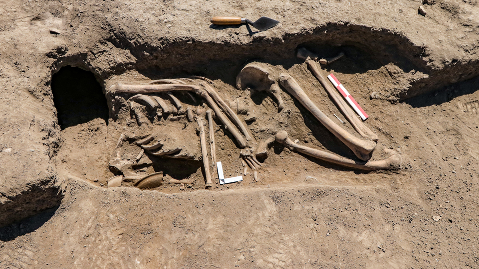 Van'da kafatası olmayan iskelet!