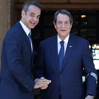 Miçotakis ilk yurt dışı ziyaretini Güney Kıbrıs'a gerçekleştirdi