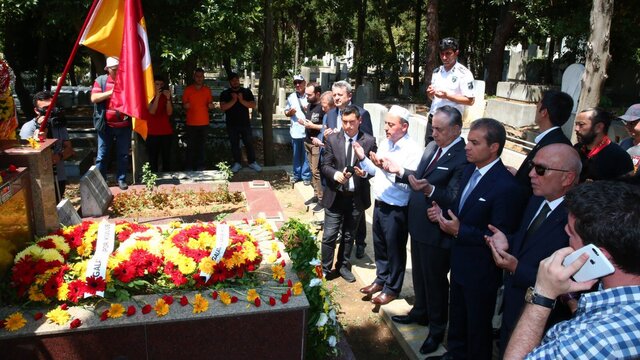 Ali Sami Yen kabri başında anıldı