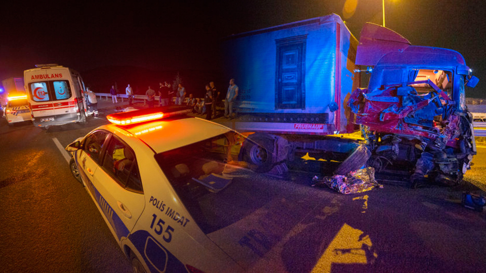 Başkent'te korkunç kaza! TIR faciası