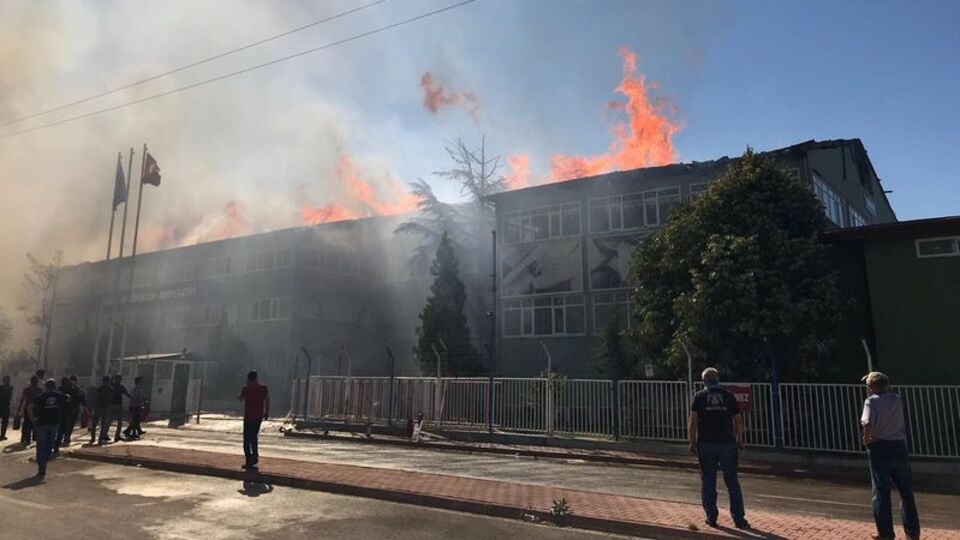 Silah fabrikasında büyük yangın