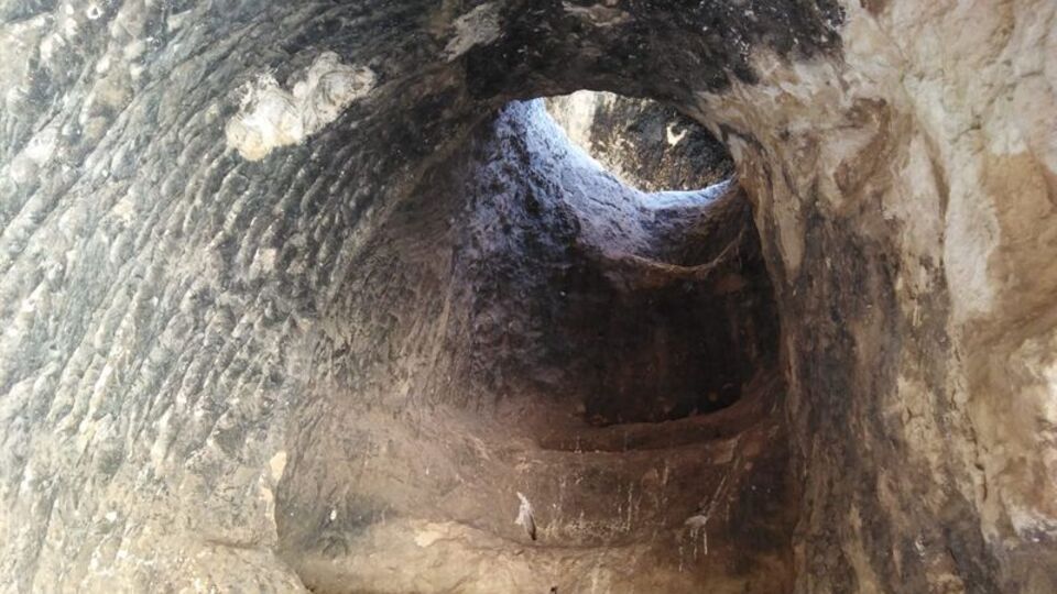 Köylüler dağın yamacında buldu