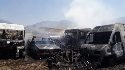 Anız yangını yediemin deposuna sıçradı!