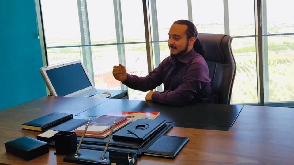 "Halen 'gerçek dünya/sanal dünya' ayrımı yapılıyor"