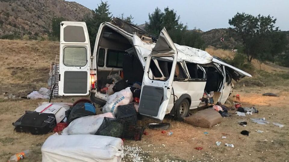 Lice'de feci kaza! Çok sayıda yaralı var