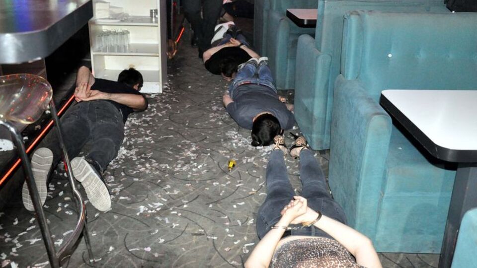 Erkeklere 'Avcı kız' tuzağı!