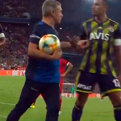 Bayern Münih maçında kriz!