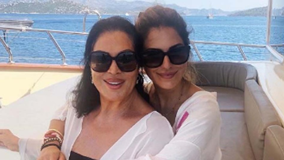 Türkan Şoray yıllara meydan okuyor