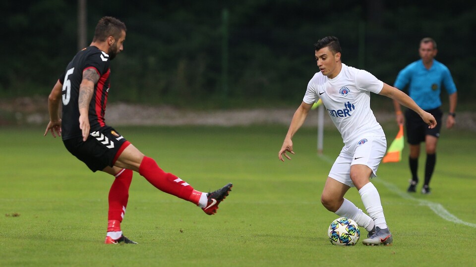 Kasımpaşa, Vardar'a kaybetti