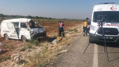 Tarla yolunda facia: 2 ölü, 20 yaralı