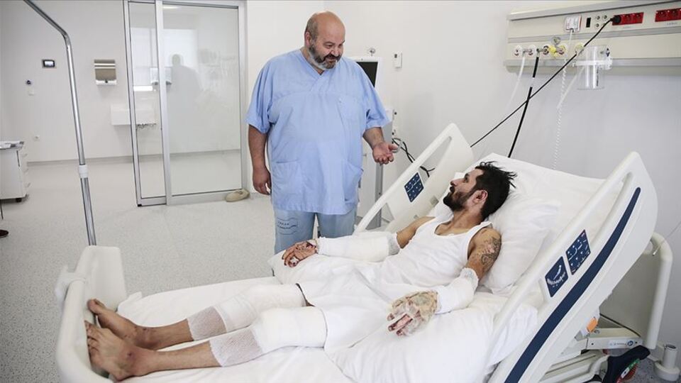 Alevler arasında kaldı!