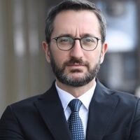 "İnternet düzenlemesi faydalı"