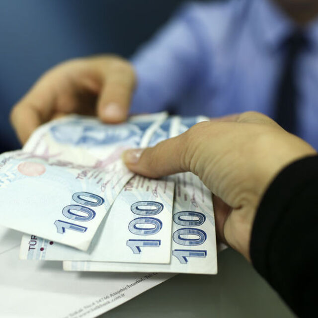 Emeklinin bayram ikramiyesi ödemesi için tarih belli oldu!