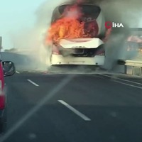 Bir yolcu otobüsü yangını daha
