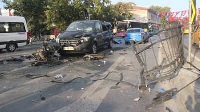 Beşiktaş'ta akılalmaz kaza! Motoru fırladı!