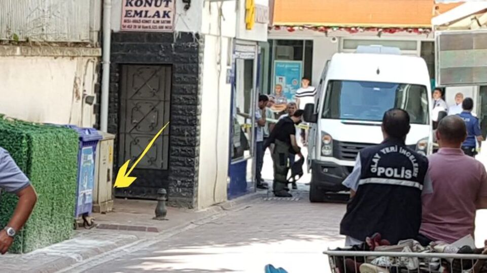 Bu notla bulundu: Sakın açmayın, polisi arayın