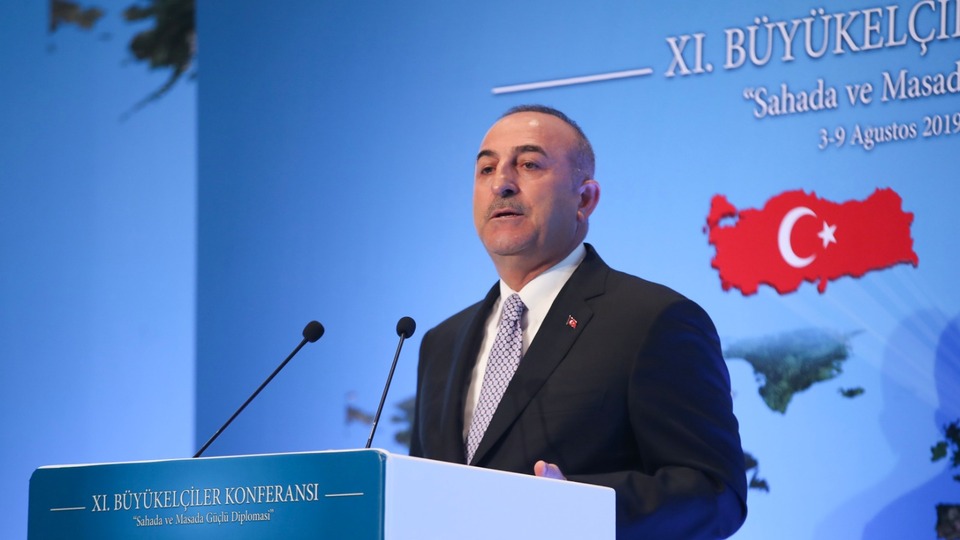 Çavuşoğlu'ndan Yunanistan'a mesaj!