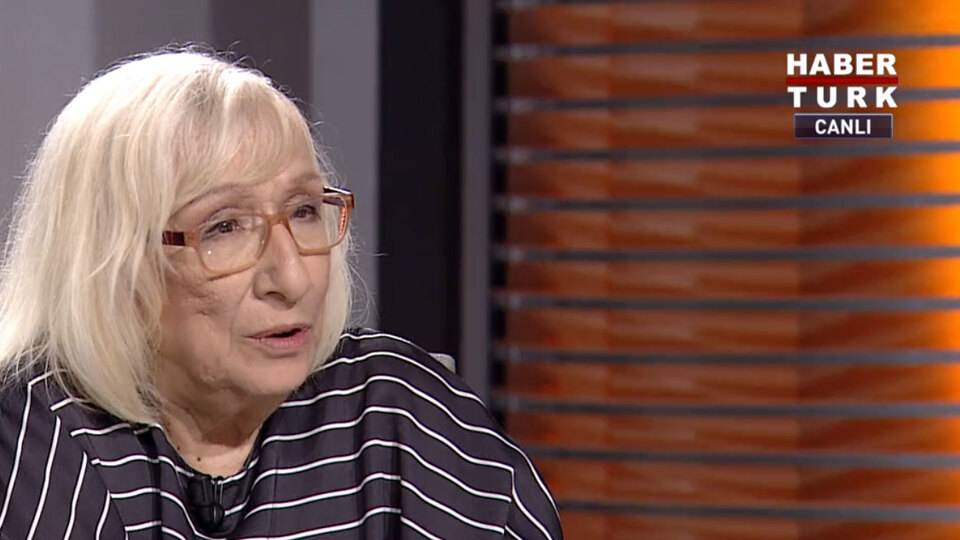 Alev Alatlı: İyi ki okumadık