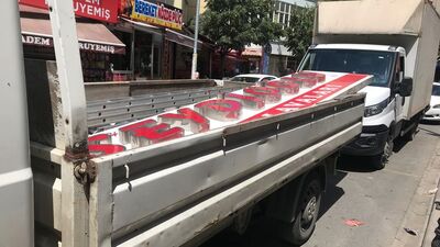 Baklavacı kardeşlerin tabela oyunu!