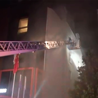 Ankara'da otelde yangın! 10 kişi hastaneye kaldırıldı